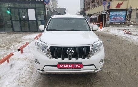 Toyota Land Cruiser Prado 150 рестайлинг 2, 2017 год, 3 890 000 рублей, 2 фотография