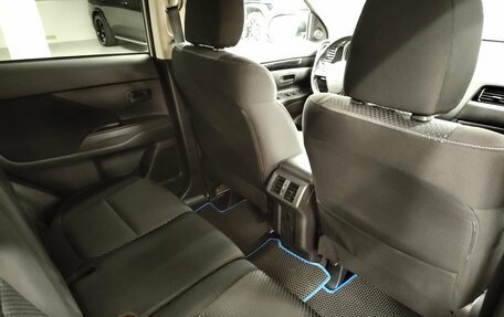 Mitsubishi Outlander III рестайлинг 3, 2018 год, 1 717 000 рублей, 8 фотография