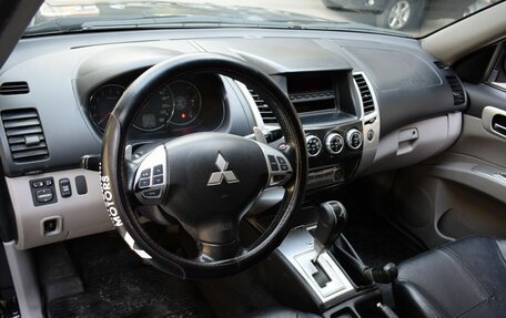 Mitsubishi Pajero Sport II рестайлинг, 2013 год, 1 550 000 рублей, 9 фотография