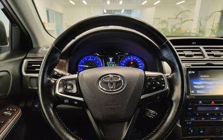 Toyota Camry, 2017 год, 2 230 000 рублей, 14 фотография