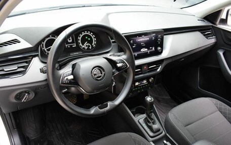 Skoda Rapid II, 2021 год, 1 790 000 рублей, 9 фотография