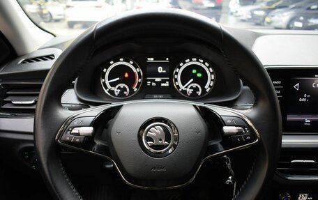 Skoda Rapid II, 2021 год, 1 790 000 рублей, 10 фотография