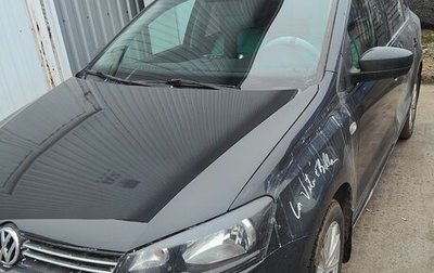 Volkswagen Polo VI (EU Market), 2013 год, 750 000 рублей, 1 фотография