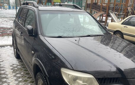 Mitsubishi Outlander III рестайлинг 3, 2007 год, 746 000 рублей, 2 фотография