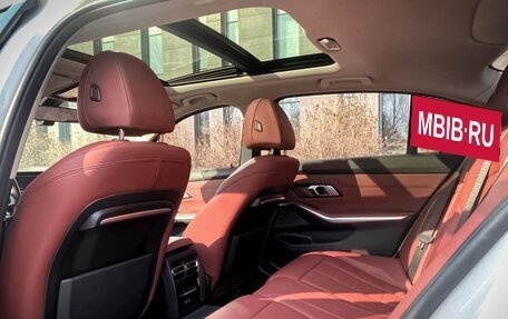 BMW 3 серия, 2021 год, 2 560 000 рублей, 10 фотография