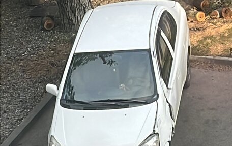 Toyota Echo, 2005 год, 300 000 рублей, 1 фотография