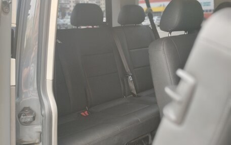 Volkswagen Caravelle T5, 2011 год, 1 300 000 рублей, 10 фотография
