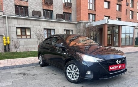 Hyundai Solaris II рестайлинг, 2021 год, 1 400 000 рублей, 10 фотография
