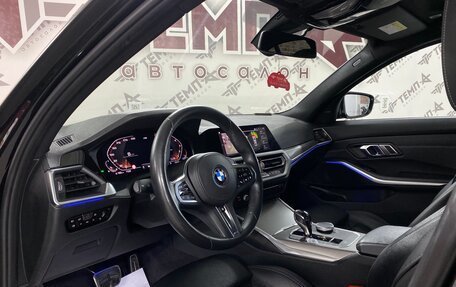 BMW 3 серия, 2019 год, 4 150 000 рублей, 33 фотография
