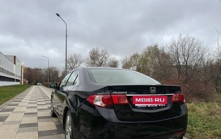 Honda Accord VIII рестайлинг, 2011 год, 1 350 000 рублей, 4 фотография