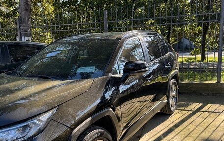 Toyota RAV4, 2021 год, 3 000 000 рублей, 2 фотография