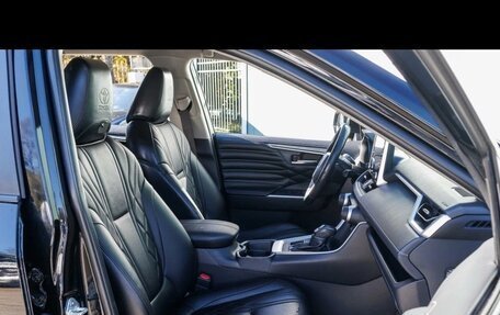 Toyota RAV4, 2021 год, 3 000 000 рублей, 6 фотография