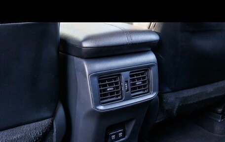 Toyota RAV4, 2021 год, 3 000 000 рублей, 10 фотография