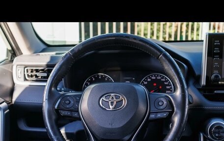 Toyota RAV4, 2021 год, 3 000 000 рублей, 11 фотография