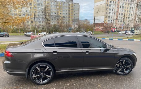 Volkswagen Passat B8 рестайлинг, 2017 год, 1 825 000 рублей, 6 фотография