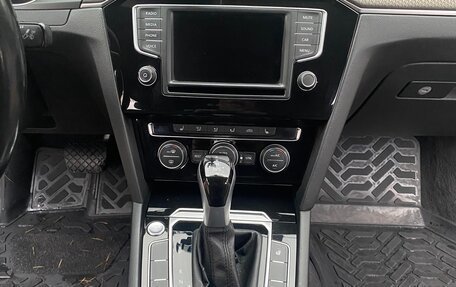 Volkswagen Passat B8 рестайлинг, 2017 год, 1 825 000 рублей, 14 фотография