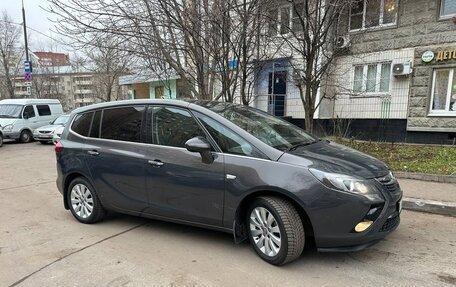 Opel Zafira C рестайлинг, 2013 год, 1 050 000 рублей, 2 фотография