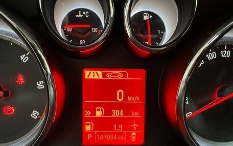 Opel Zafira C рестайлинг, 2013 год, 1 050 000 рублей, 17 фотография