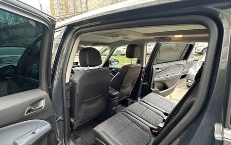 Opel Zafira C рестайлинг, 2013 год, 1 050 000 рублей, 15 фотография