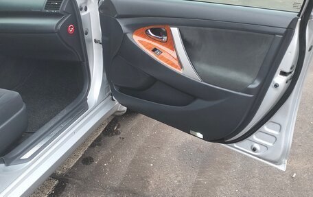 Toyota Camry, 2009 год, 1 240 000 рублей, 9 фотография