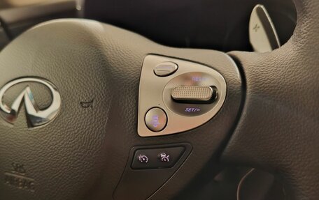 Infiniti QX70, 2014 год, 1 870 000 рублей, 14 фотография