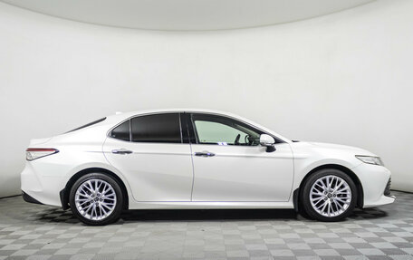 Toyota Camry, 2018 год, 3 598 000 рублей, 4 фотография