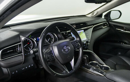 Toyota Camry, 2018 год, 3 598 000 рублей, 11 фотография