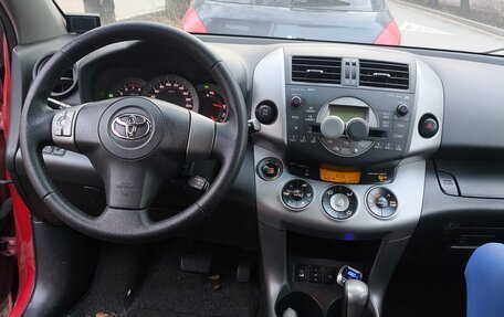 Toyota RAV4, 2006 год, 1 090 000 рублей, 8 фотография