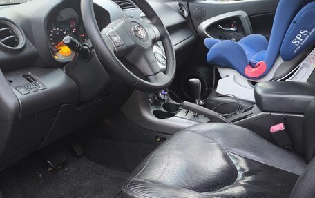 Toyota RAV4, 2006 год, 1 090 000 рублей, 7 фотография