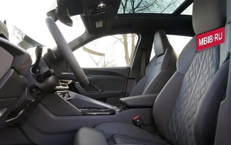 Audi SQ5, 2025 год, 9 918 000 рублей, 11 фотография