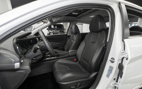 Hyundai Elantra, 2024 год, 2 600 000 рублей, 9 фотография