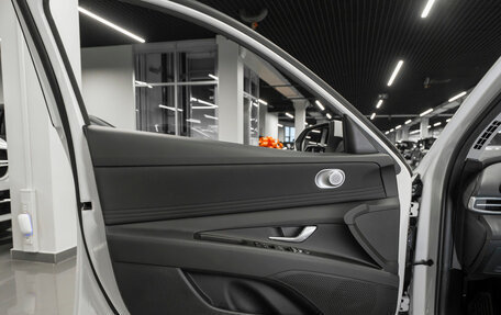 Hyundai Elantra, 2024 год, 2 600 000 рублей, 14 фотография