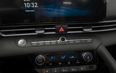 Hyundai Elantra, 2024 год, 2 600 000 рублей, 19 фотография