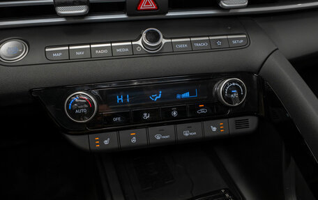 Hyundai Elantra, 2024 год, 2 600 000 рублей, 18 фотография