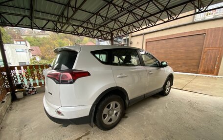 Toyota RAV4, 2019 год, 2 350 000 рублей, 4 фотография