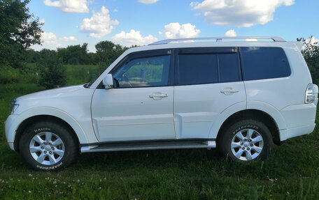 Mitsubishi Pajero IV, 2011 год, 1 900 000 рублей, 4 фотография