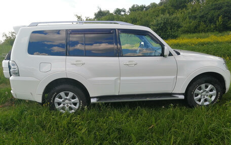 Mitsubishi Pajero IV, 2011 год, 1 900 000 рублей, 5 фотография