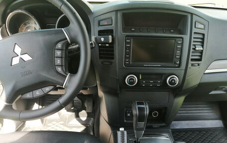 Mitsubishi Pajero IV, 2011 год, 1 900 000 рублей, 11 фотография