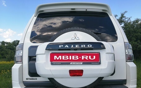 Mitsubishi Pajero IV, 2011 год, 1 900 000 рублей, 8 фотография