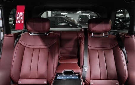 Land Rover Range Rover IV рестайлинг, 2025 год, 23 700 000 рублей, 8 фотография