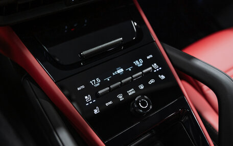 Porsche Cayenne III, 2025 год, 21 900 000 рублей, 13 фотография