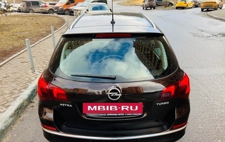 Opel Astra J, 2014 год, 835 000 рублей, 4 фотография