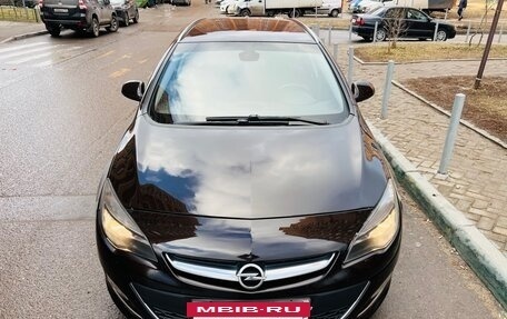Opel Astra J, 2014 год, 835 000 рублей, 3 фотография