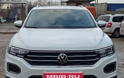 Volkswagen T-Roc I, 2020 год, 2 100 000 рублей, 1 фотография