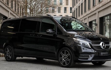 Mercedes-Benz V-Класс, 2025 год, 28 300 000 рублей, 3 фотография