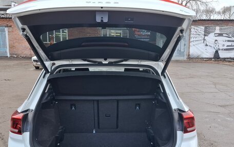 Volkswagen T-Roc I, 2020 год, 2 100 000 рублей, 11 фотография