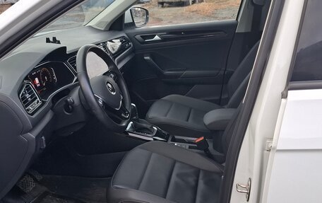 Volkswagen T-Roc I, 2020 год, 2 100 000 рублей, 9 фотография