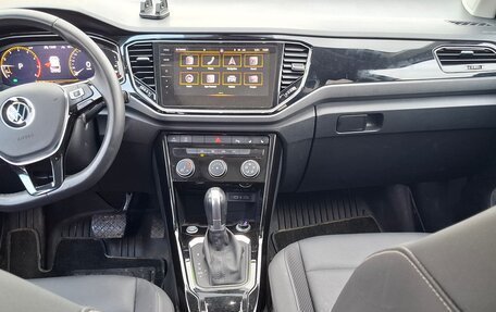 Volkswagen T-Roc I, 2020 год, 2 100 000 рублей, 8 фотография