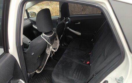 Toyota Prius, 2012 год, 1 300 000 рублей, 14 фотография