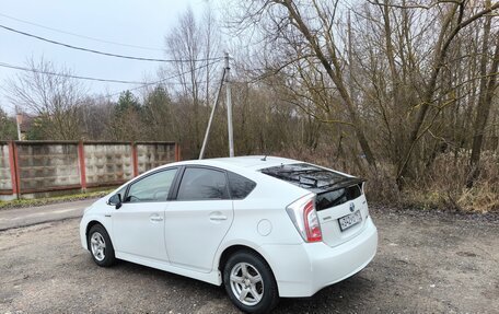 Toyota Prius, 2012 год, 1 300 000 рублей, 6 фотография
